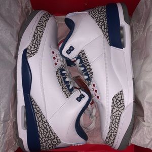 ‼️SOLD‼️ Jordan 3s True Blue